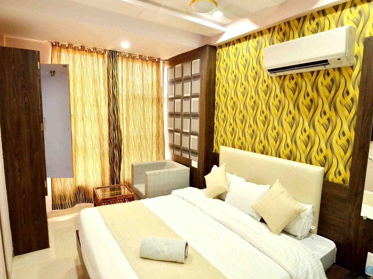 Oyo 2403 Hotel Aamantran Avenue Ujjain Exterior photo