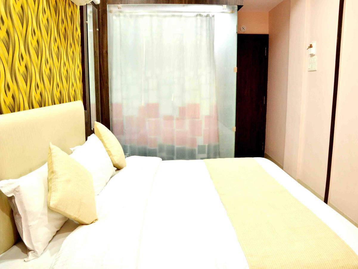 Oyo 2403 Hotel Aamantran Avenue Ujjain Exterior photo